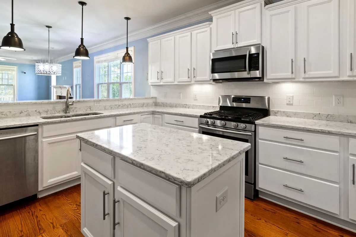 Filth & Squalor Cleanup in Pine Lakes, FL
